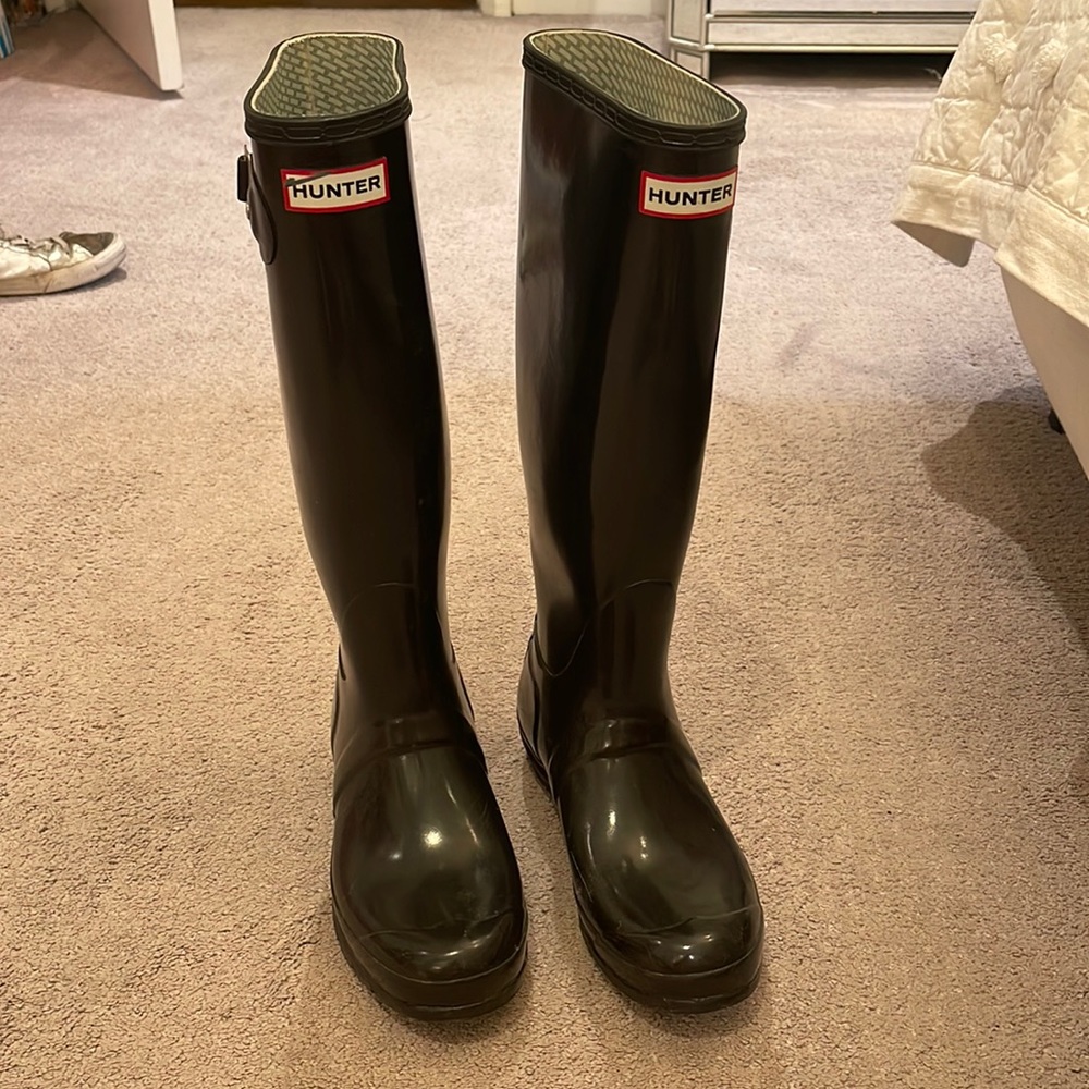 Tall hunter boots